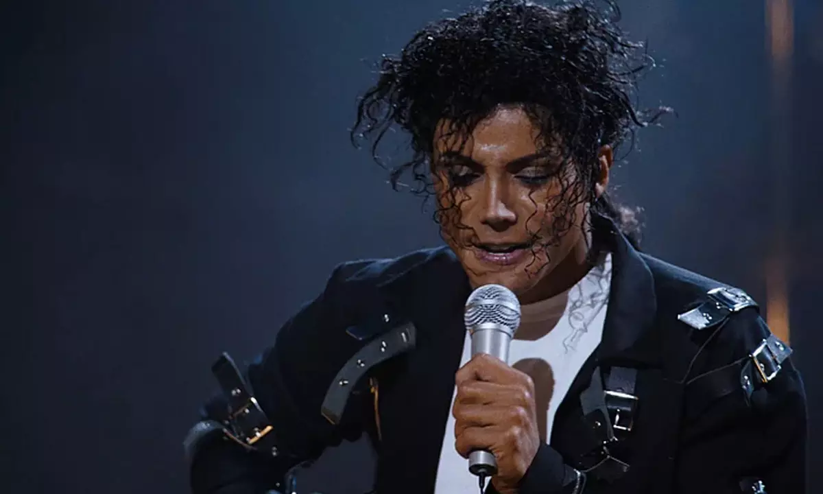 టాప్ స్టోరి: మైఖేల్ జాక్స‌న్ బ‌యోపిక్‌ని కొట్టేలా..!