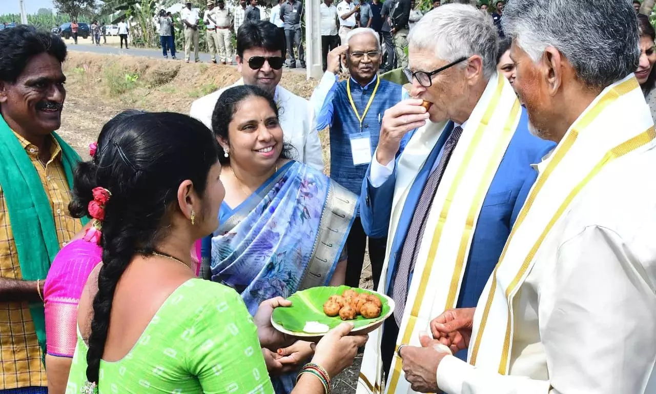 మైక్రోసాఫ్ట్ బాస్ మినప పునుగుల ముచ్చట : ఏపీ రుచులకు బిల్ గేట్స్ ఫిదా