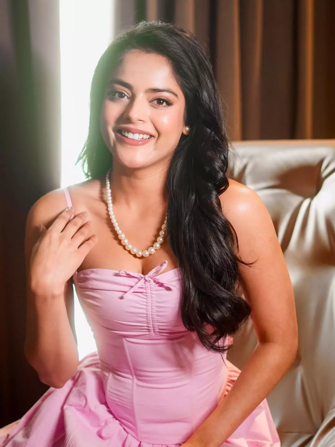 Riddhi Kumar Radiates Soft Glam Elegance