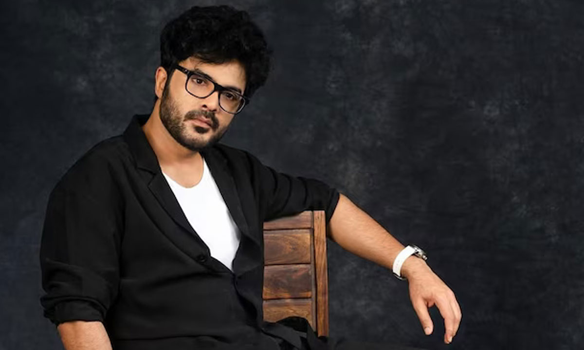 స్టార్ బాయ్ సిద్దూ జాగ్ర‌త్త ప‌డుతున్నాడా? | Young Hero Safeguarding
