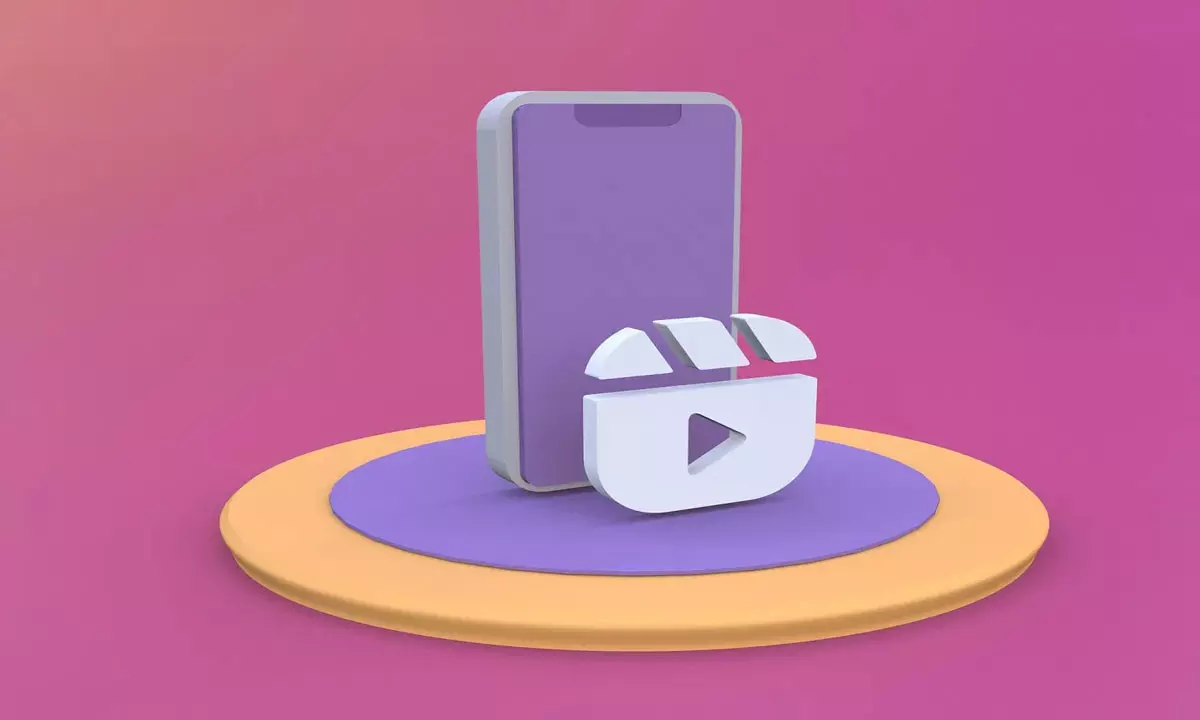 లైకుల కోసం లొల్లి.. ప్రాణాలకు గండం!