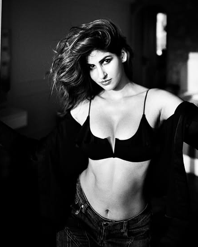 Sakshi Malik Redefines Sensual Elegance