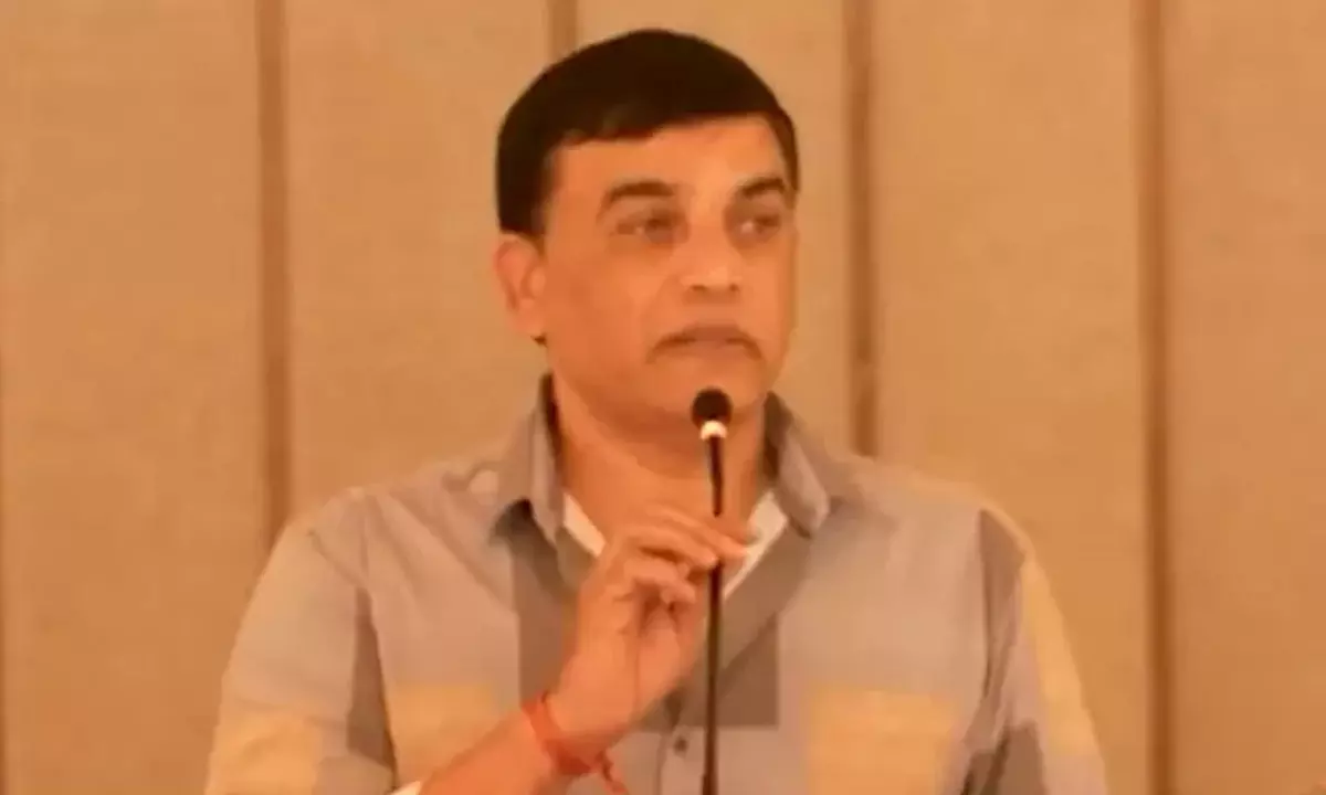 సంక్రాంతి హీరోతో దిల్ రాజు రిస్క్ చేస్తున్నారా?