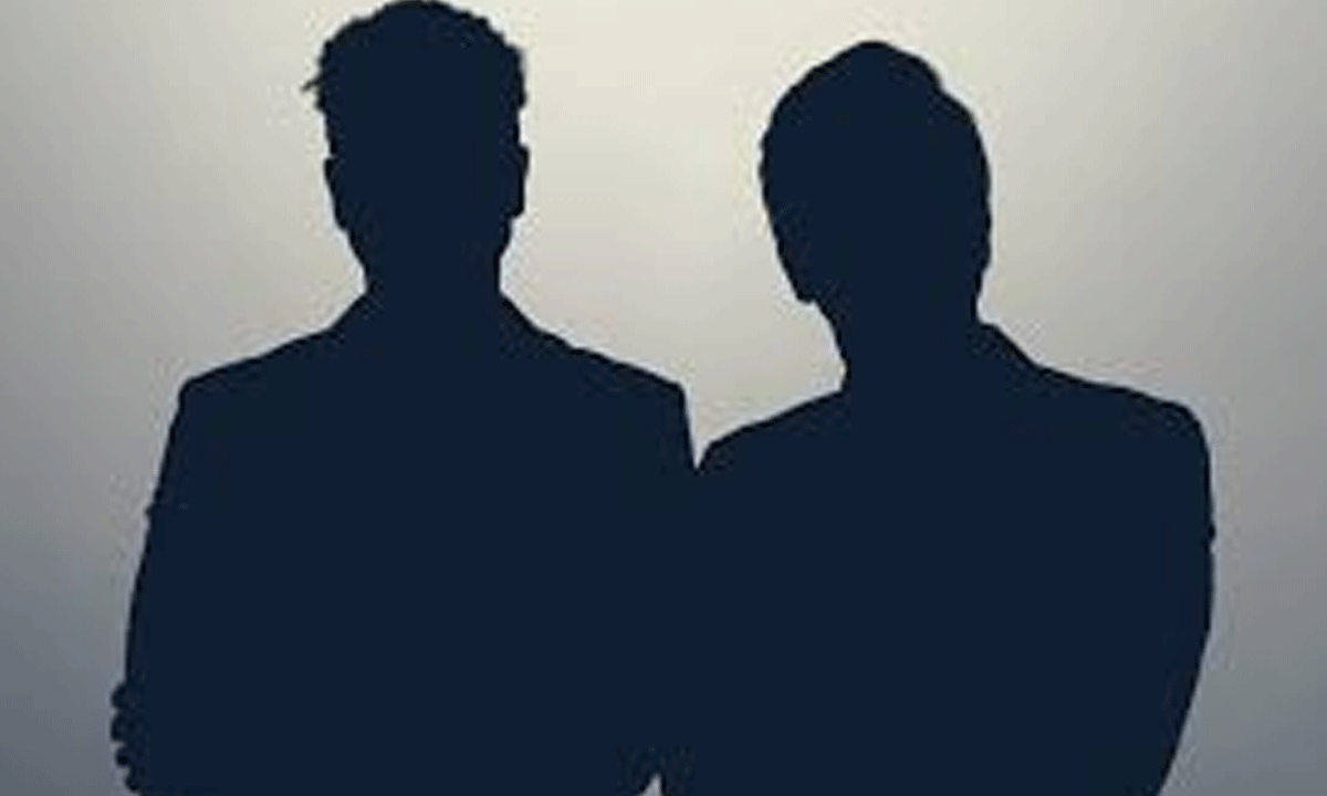 స్పెష‌ల్ స్టోరీ:ఇద్ద‌రు స్టార్ల‌ త్యాగం పాన్ ఇండియా!