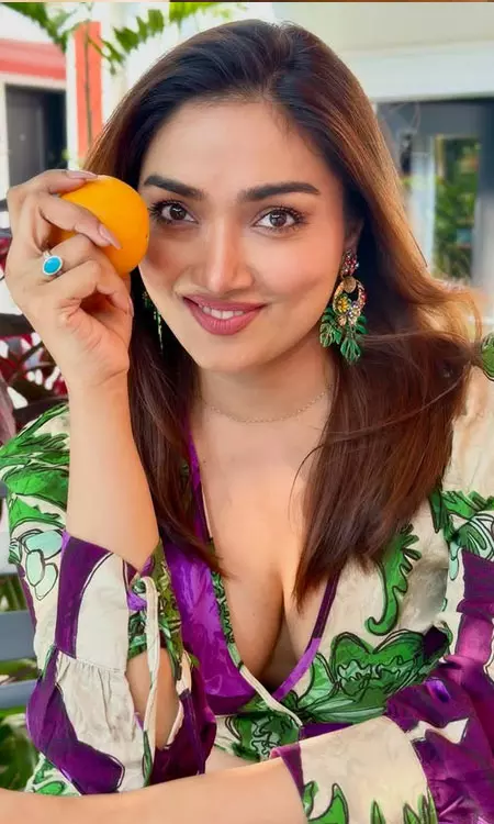 Aishwarya Devan�s Natural Smile Steals Attention