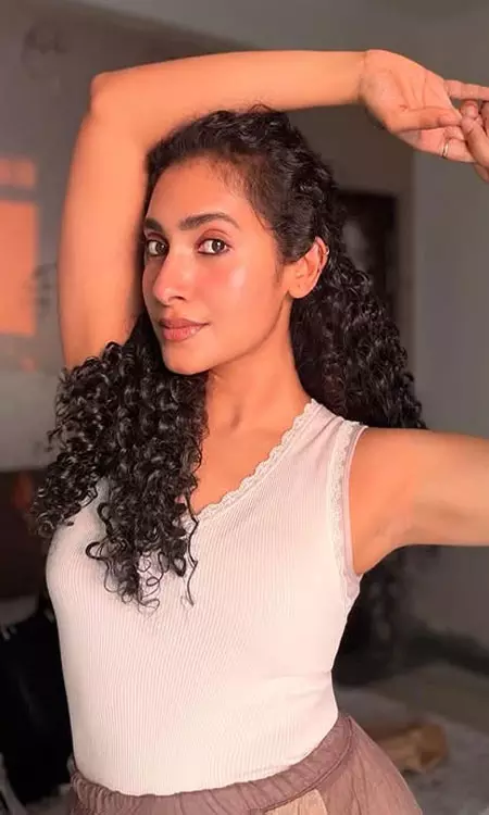 Gnaneswari Kandregula Radiates Natural Beauty