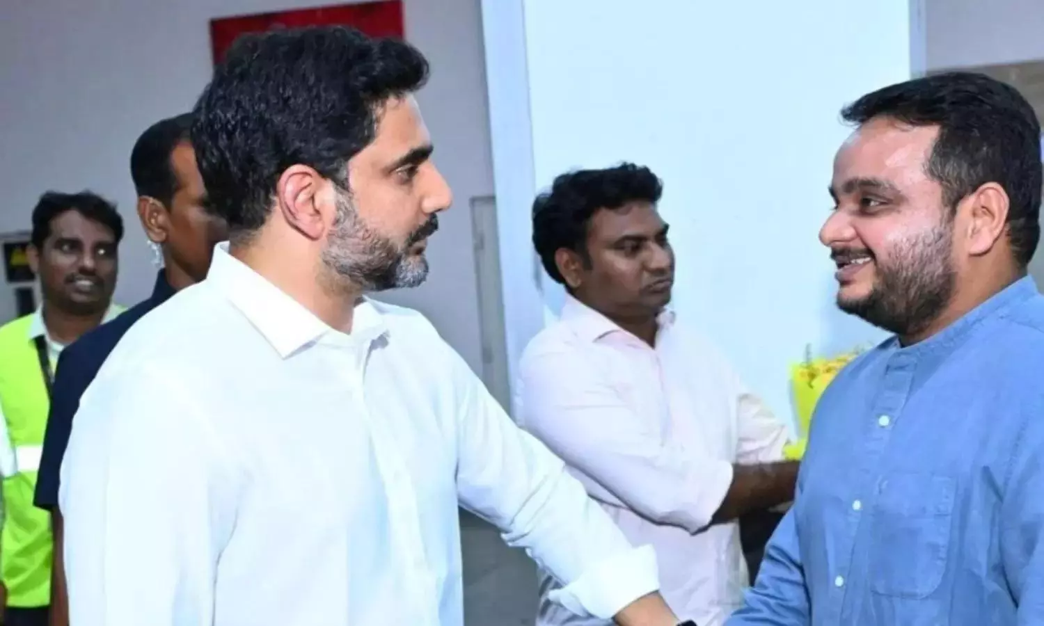 జూనియర్ అయ్యన్నకి లోకేష్ నిండు దీవెనలు