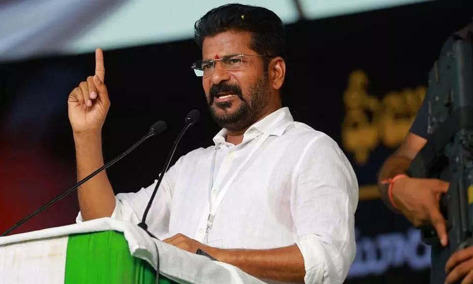 సీఎం రేవంత్ 11 నిమిషాల స్పీచ్ తర్వాత ఇంత జరిగింది