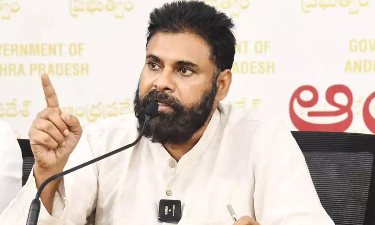 వారికి బంపర్ ఆఫర్ అంటున్న పవన్