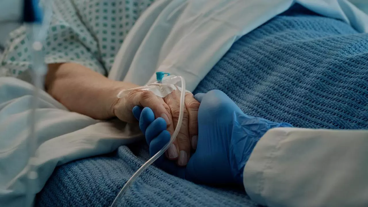 ‘పాసివ్ యుథనేషియా’ అంటే ఏమిటి? సుప్రీంకోర్టు అనుమతిపై చర్చ