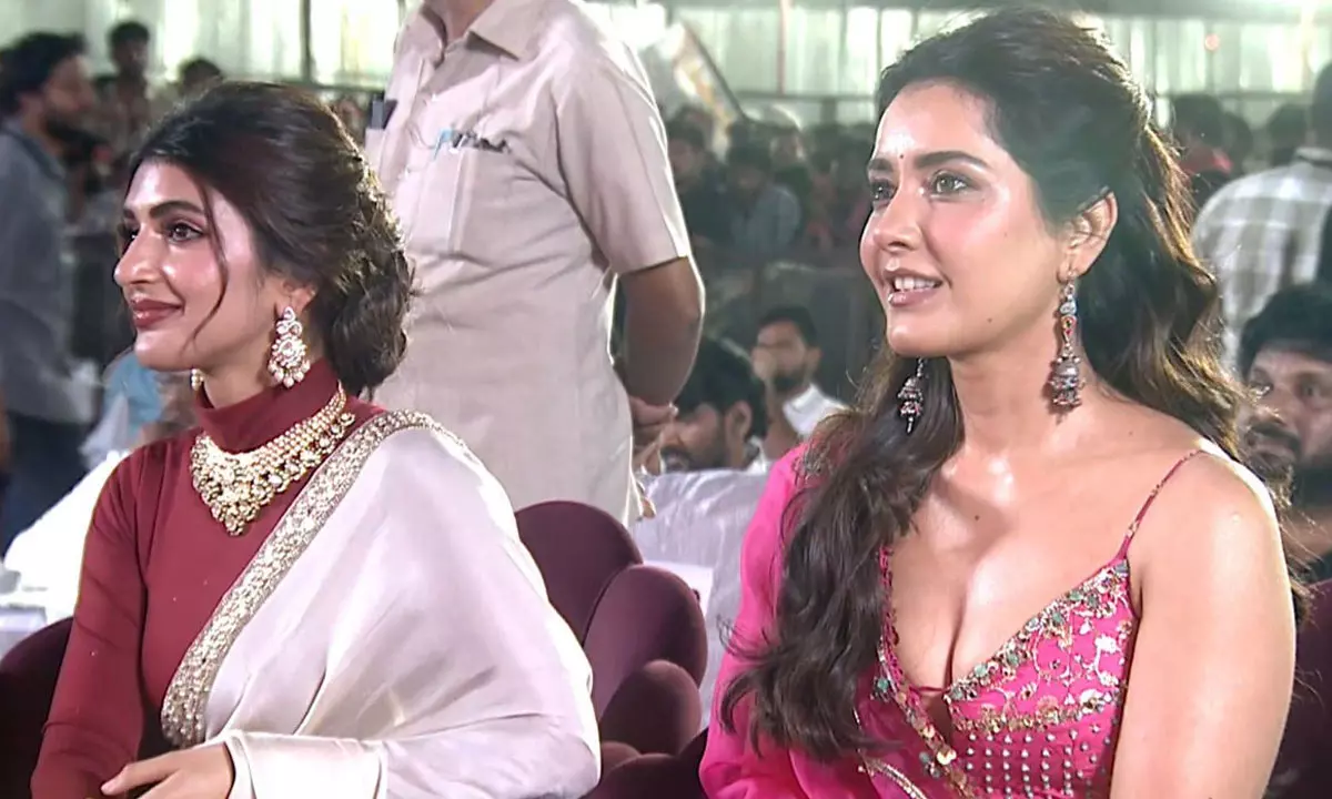 ఉస్తాద్ ప్రీరిలీజ్: రాశీ ఖన్నా-శ్రీ‌లీల‌పైనే అంద‌రి క‌ళ్లు