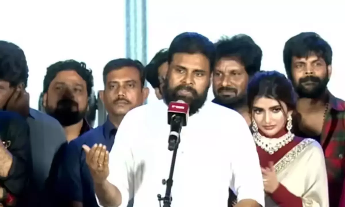 నాది ప్రేమించే గోత్రం.. సేవ చేసే నక్షత్రం: పవన్ కళ్యాణ్