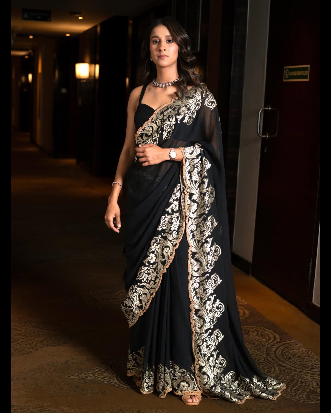 Jemimah Rodrigues Turns Heads in Elegant Black Saree at Naman Awards