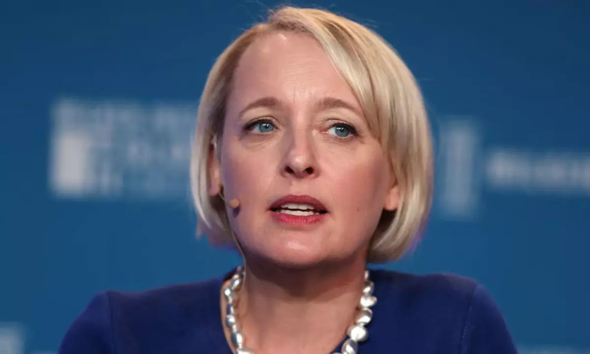 ఉద్యోగాలు కొనసాగాలంటే ఏకైక మార్గం అదే.. యాక్సెంచర్ చీఫ్ స్పష్టం..