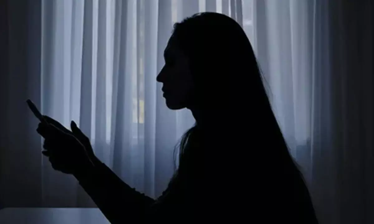 వుమెన్ ఇన్‌ఫ్లూయెన్సర్లపై అంత ద్వేషం ఎందుకు?.. ట్రోలింగ్ వెనుక నిజాలు