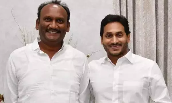 వైసీపీలోకి కీలక నాయకుడు ఎంట్రీ  ?