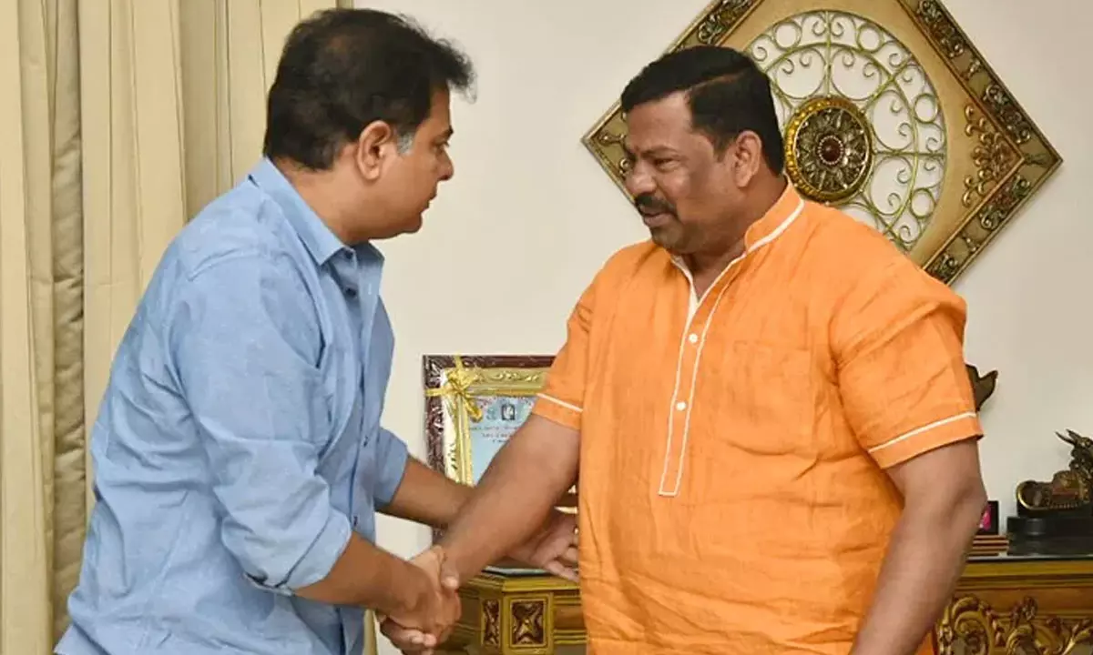 కేటీఆర్ మారుతున్నారోచ్.. రాజాసింగ్ తో సరదా వ్యాఖ్యలు