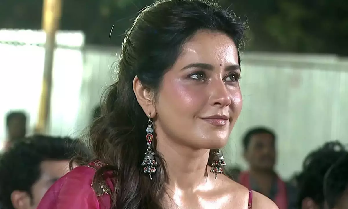 జోరు పెంచిన రాశి ఖన్నా.. మళ్లీ ఆ స్టార్ స్టేటస్ లభిస్తుందా?