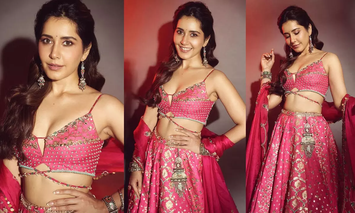 లేటెస్ట్ అవుట్ ఫిట్.. ఉస్తాద్ ఈవెంట్ లో స్పెషల్ అట్రాక్షన్!