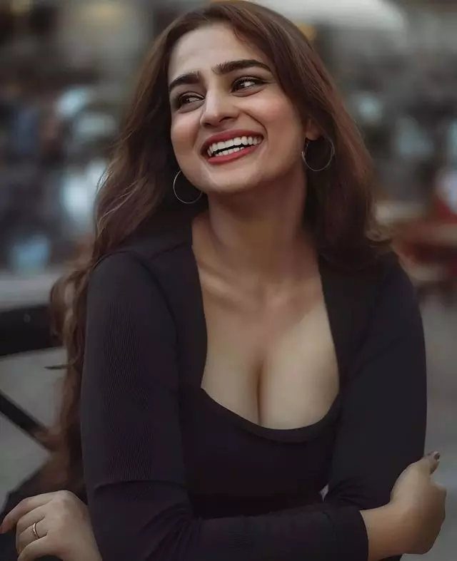 Inside Ayesha Khans Viral Instagram Fashion Moments