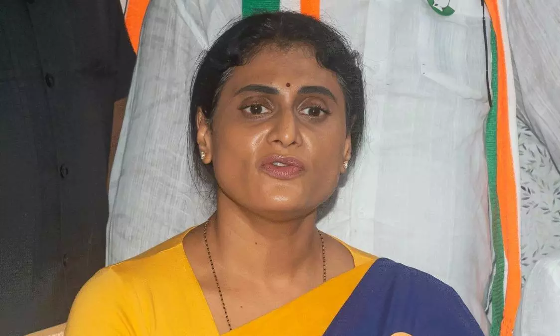 జగన్ కి షర్మిల సవాల్...లాజిక్ తోనే !