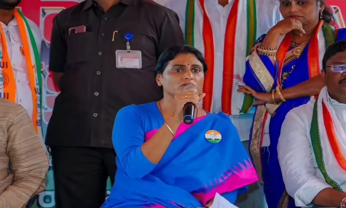 షర్మిల షాకింగ్ కామెంట్స్.. బాబాయ్ హత్యకు అసలు కారణం ఇదే..