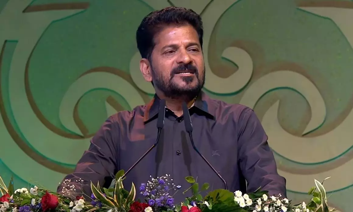 దుబాయ్‌లో సినీప్ర‌ముఖుల‌ పెట్టుబ‌డులు.. చెంప చెల్లుమ‌నిపించిన CM రేవంత్