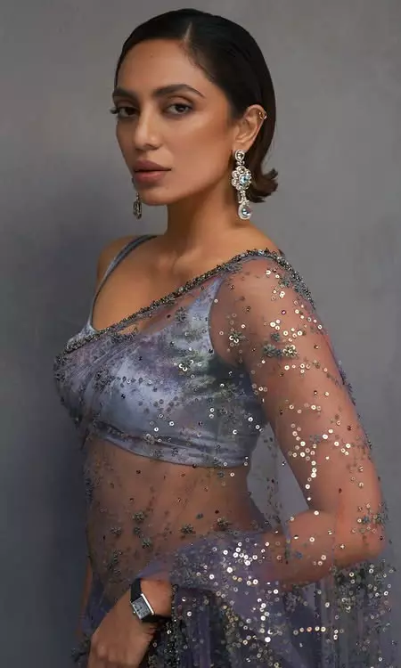 Sobhita Dhulipalas Look is the Highlight of Gaddar Awards Night