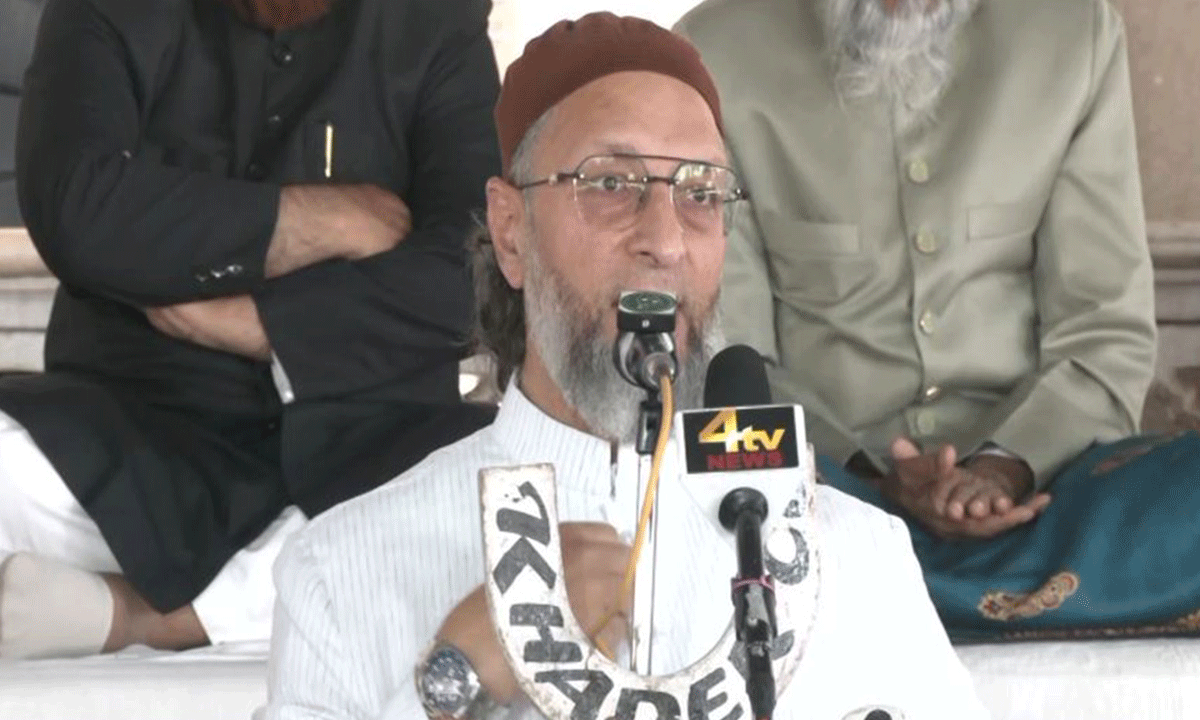 పండుగ పూట పనికిమాలిన పంచాయితీ అవసరమా అసద్?