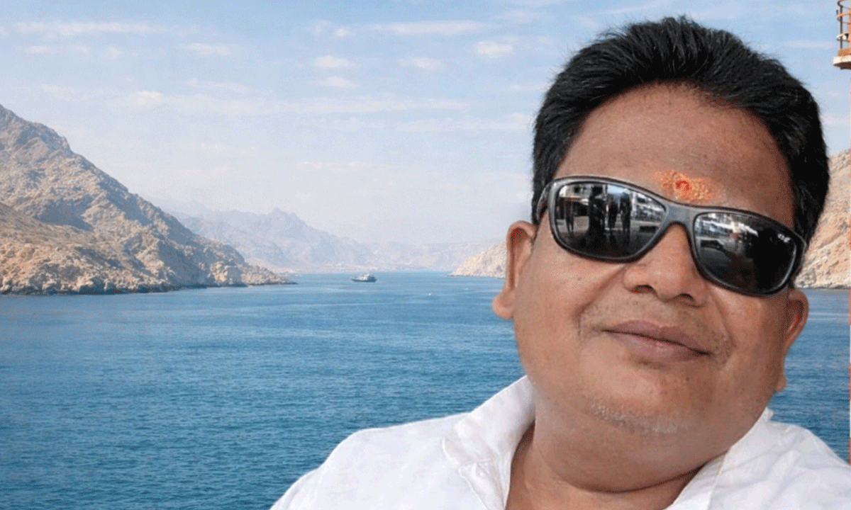 హార్మూజ్ జలసంధి ప్రాంతంలో భారత నౌక కేప్టెన్ మృతి.. కారణం ఇదే..