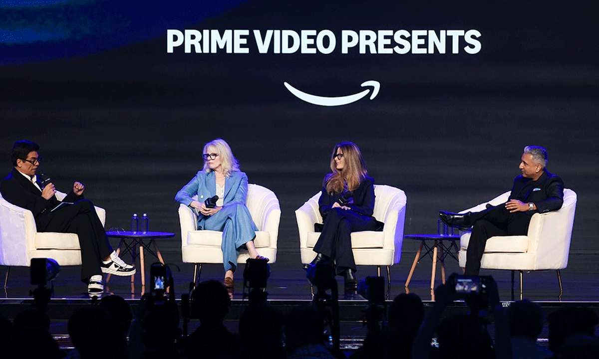 ప్రాంతీయ భాషలపై దెబ్బ? తెలుగు, తమిళ టైటిల్స్‌పై నెట్టింట చర్చ