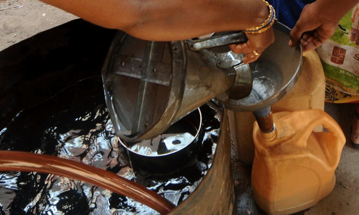 మళ్ళీ కిరోసిన్ ....గ్యాస్ కొరత వేళ !