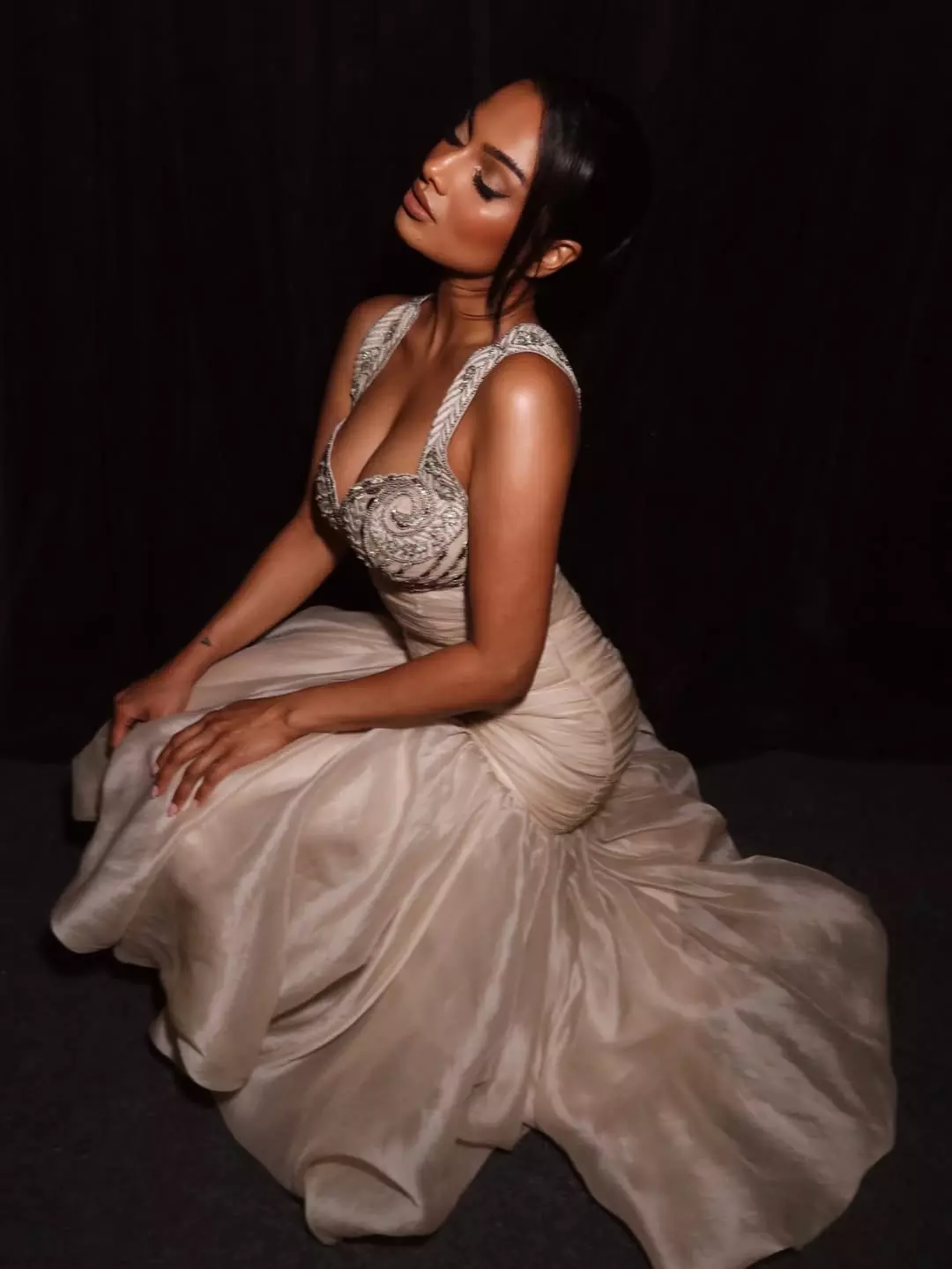 Chandrika Ravi Wows in Embroidered Gown at Lakmé Fashion Week