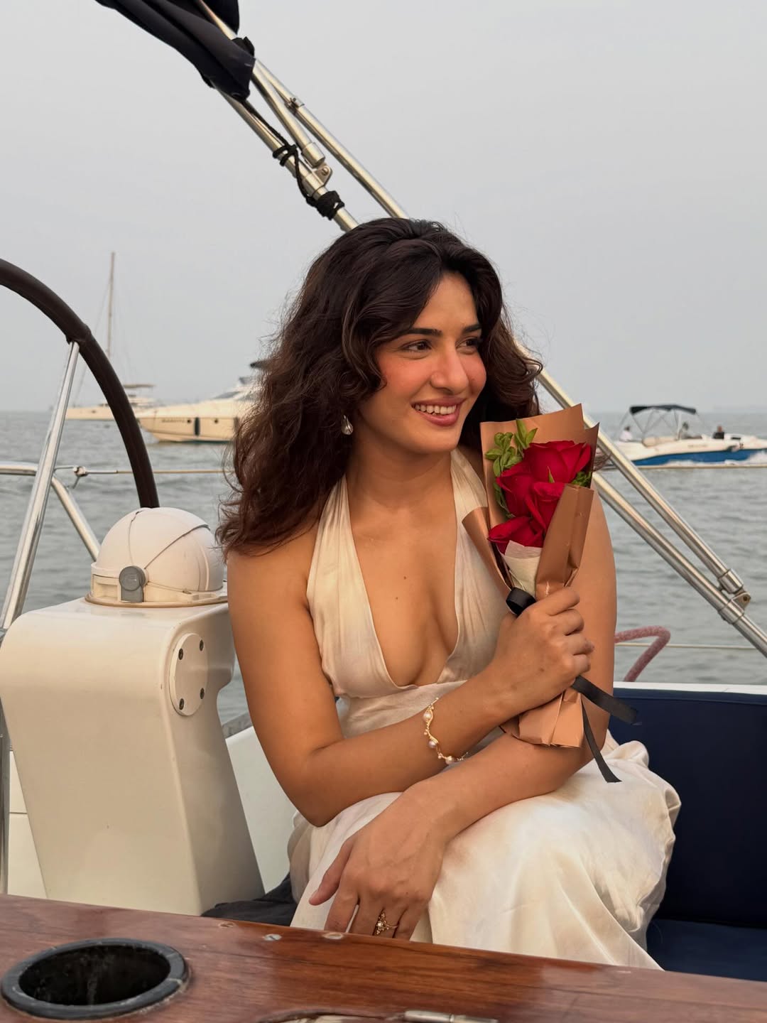 Neha Khan style makes you forget everything else