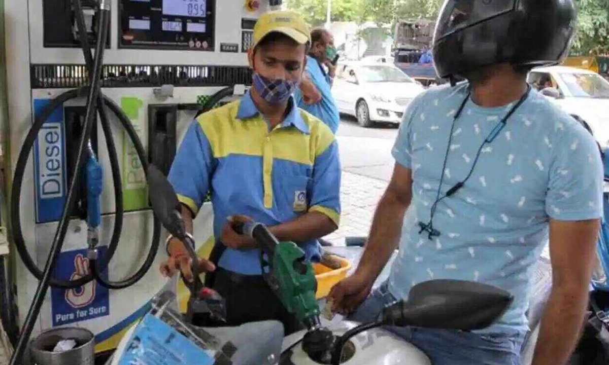 మే 4 తరువాత పేలనున్న పెట్రో బాంబు ? | Why Petrol & Diesel Prices Remain ...