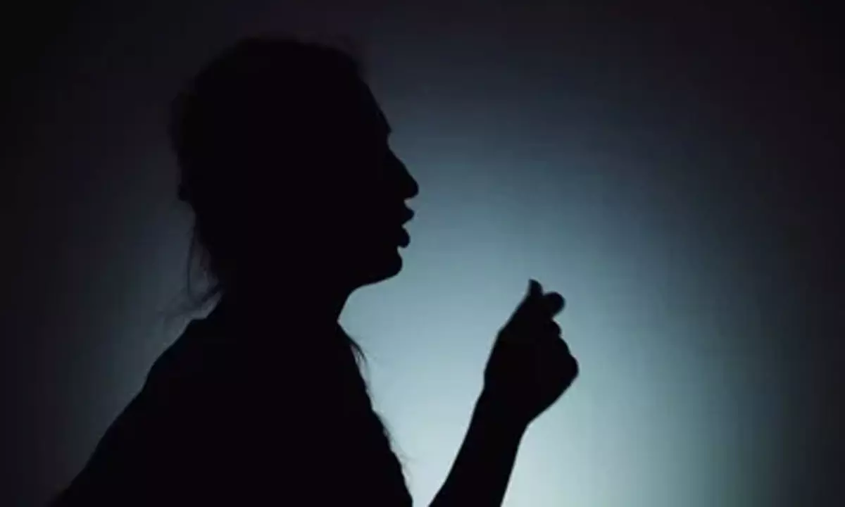 జెంట్స్ వాష్‌రూమ్ వాడతాను.. లేడీ డైరెక్టర్ సెన్సేషన్ కామెంట్స్!