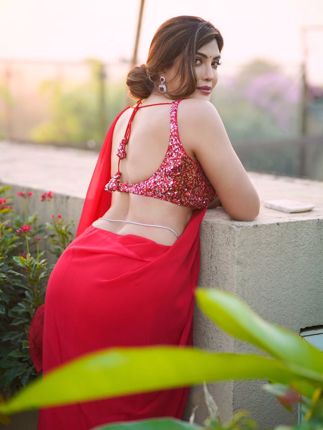 Mrinmai Kolwalkar Sets the Screen on Fire in Red Hot Saree Look