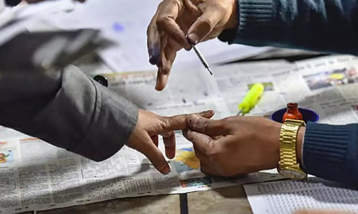 త‌మిళ‌నాడులో ఓటున్నోళ్లు.. ఎంత అదృష్ట‌వంతులంటే!!