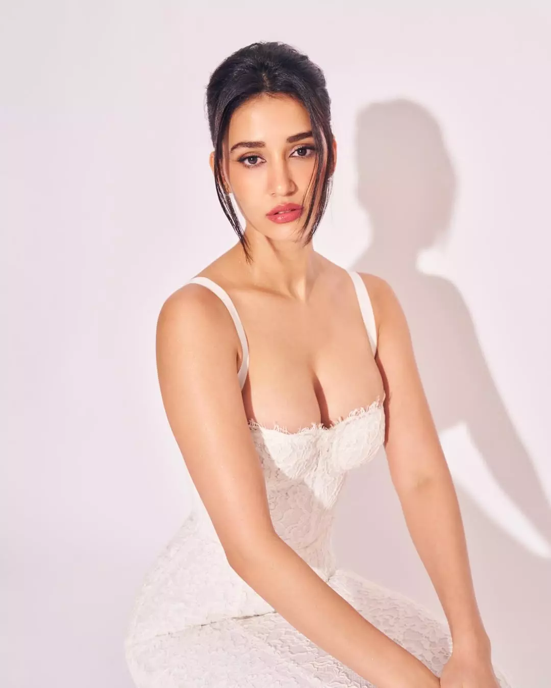 Disha Patani Sets the Internet on Fire with Her Stunning Style