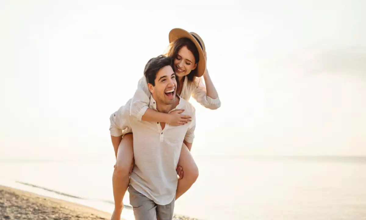 హనీమూన్ తెలుసు.. బేబీ మూన్ ఓకే.. ఈ బడ్డీమూన్ ఏంది?