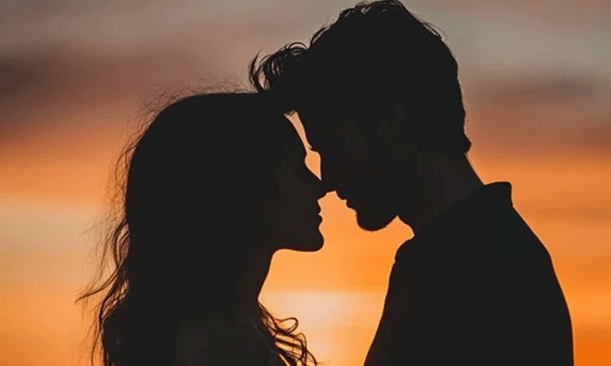 హీరోయిన్ ఆస్తి 74 కోట్లు - భర్త ఆస్తి కేవలం 50 లక్షలు!