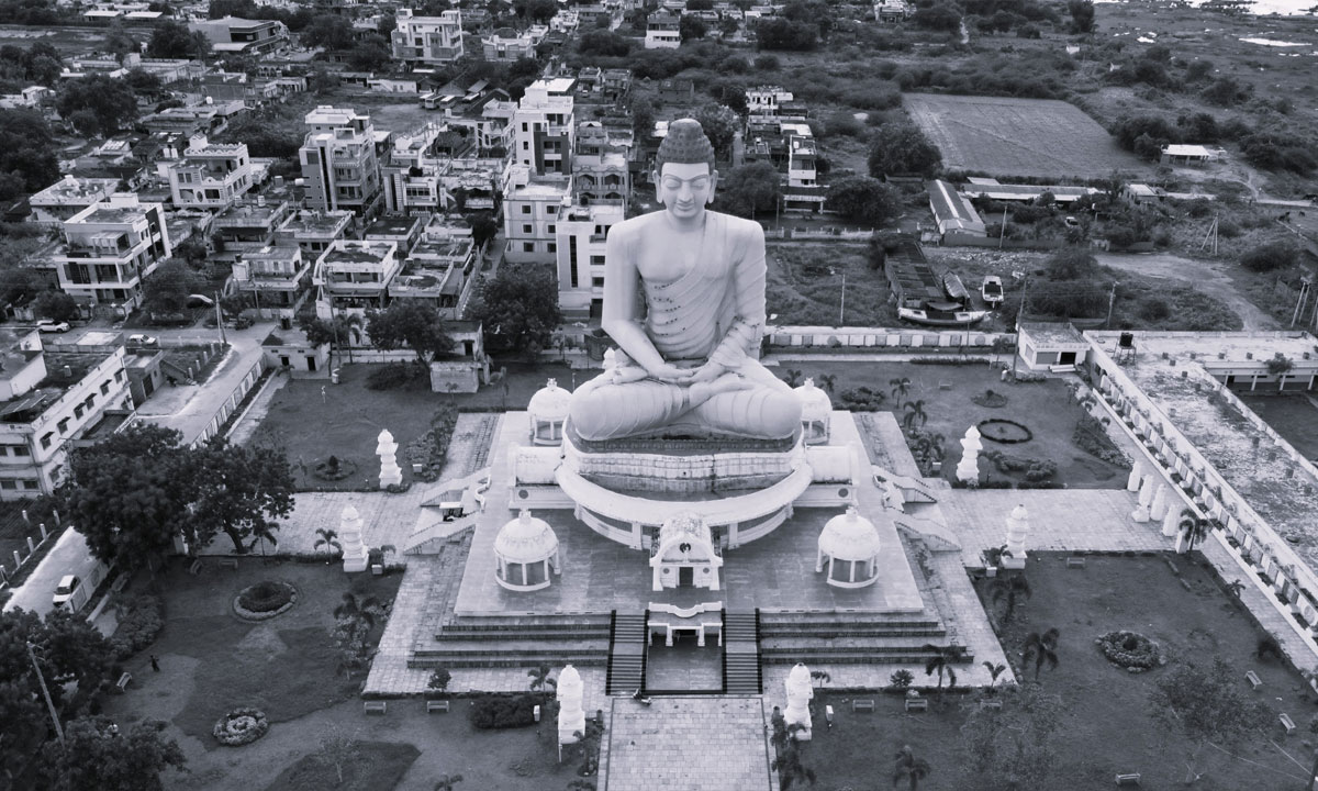 Amaravati Theme – Is the Entire Land One? Is there no movement in Telugu film industry?