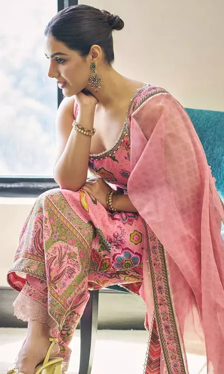 Samyuktha Menon Stuns in Vibrant Pink Floral Look
