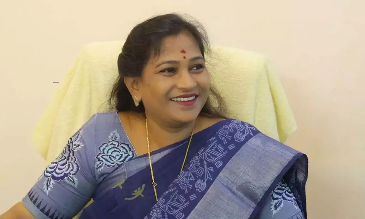 హోం మంత్రి అనిత ఇలాకాలో ముంద‌స్తు సంబ‌రాలు.. ఫేట్ మారితే.. ?