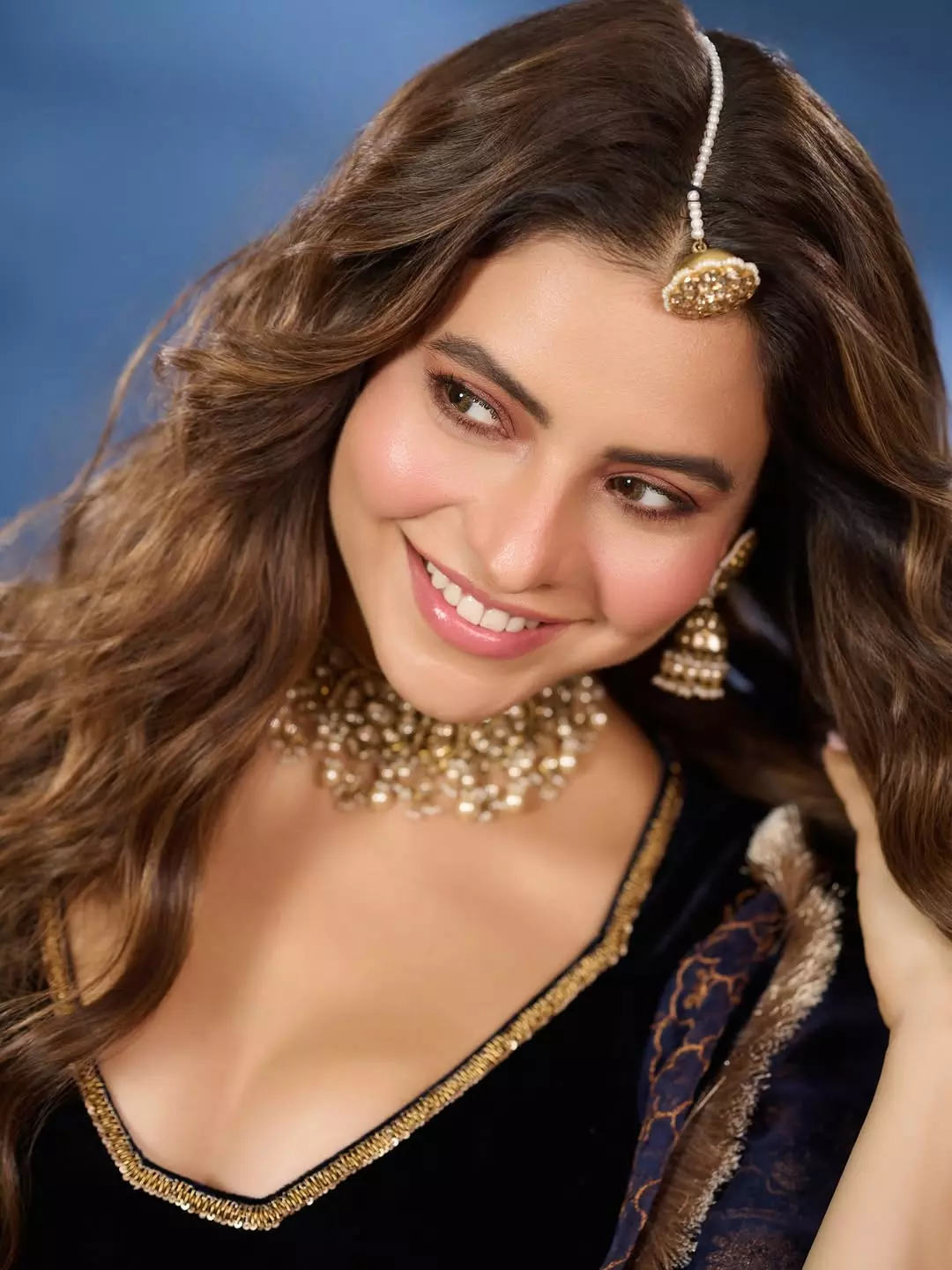 Aamna Sharif stuns in baby blue satin dress in dreamy floral photoshoot Aamna Sharif stuns in baby blue satin dress in dreamy floral photoshoot