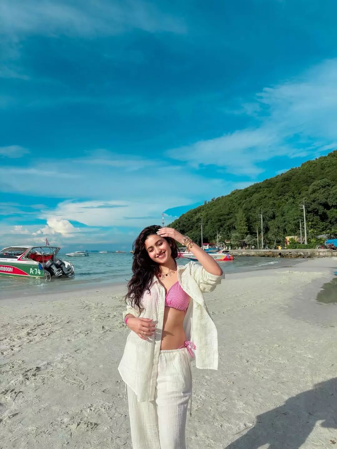 Deepika Pilli’s Refreshing Library Look Steals Hearts Deepika Pilli’s Refreshing Library Look Steals Hearts