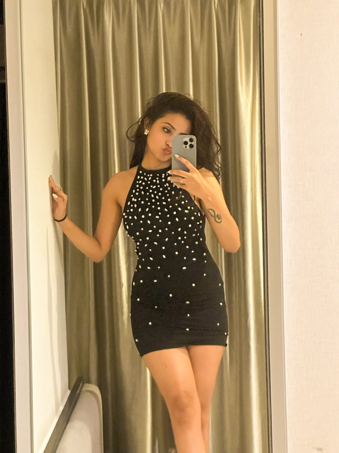 Deepika Pilli’s Refreshing Library Look Steals Hearts Deepika Pilli’s Refreshing Library Look Steals Hearts