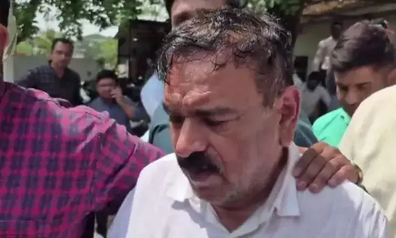 కెప్టెన్ బాబా దారుణాలు.. మహారాష్ట్రలో రాజకీయ ప్రకంపనలు