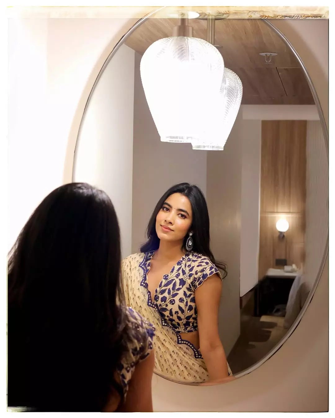 Shivani Nagaram Stuns in Elegant Saree Photoshoot, Wins Hearts with Grace