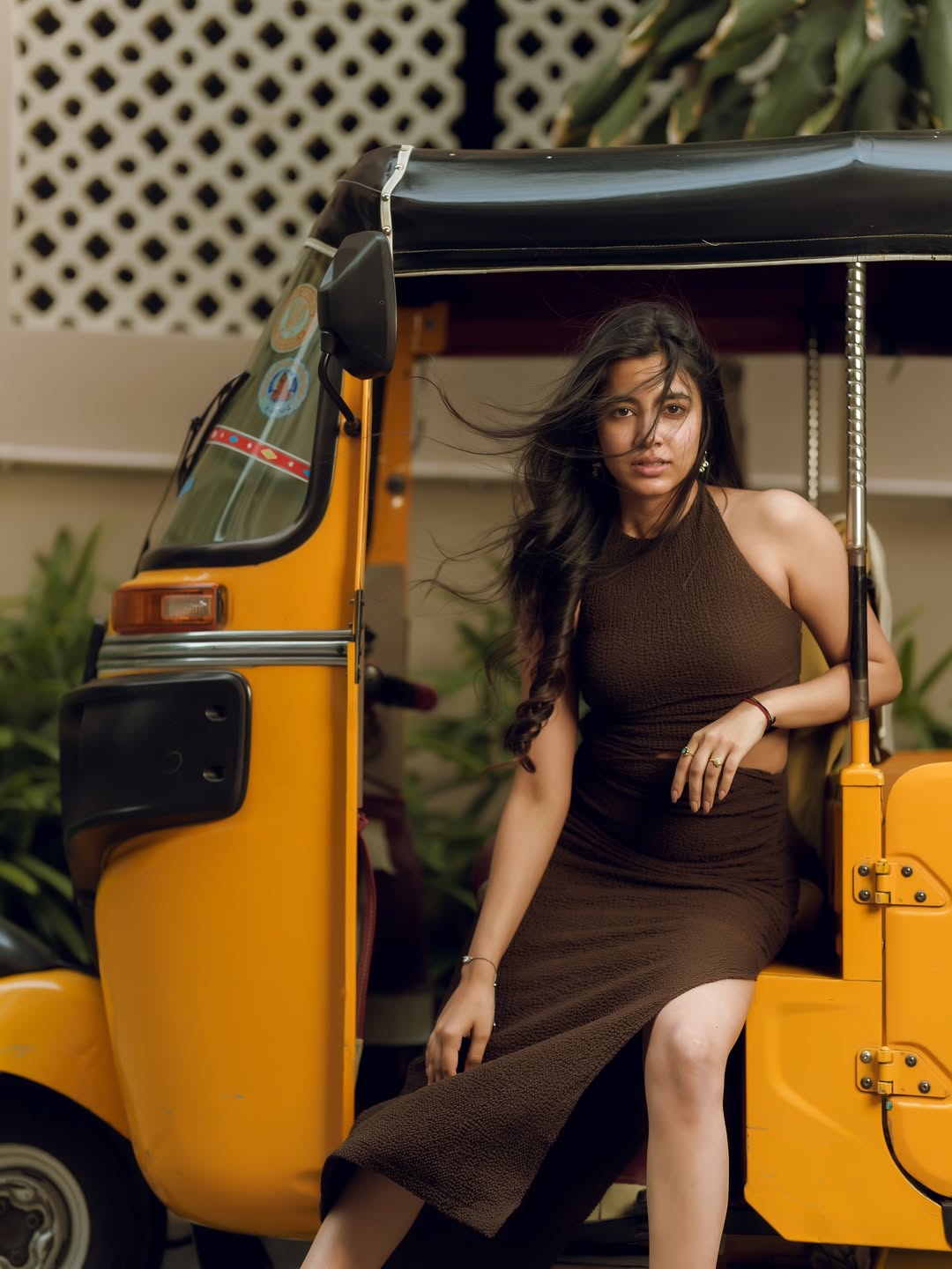 Shivani Nagaram Stuns in Elegant Saree Photoshoot, Wins Hearts with Grace Shivani Nagaram Stuns in Elegant Saree Photoshoot, Wins Hearts with Grace